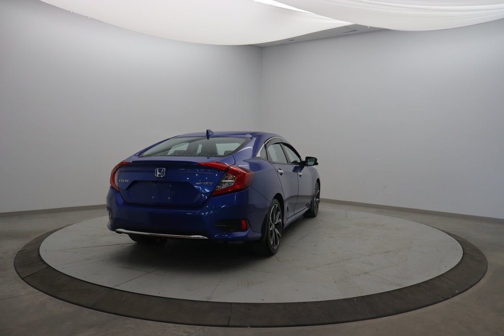 Honda Civic Sedan  2020 à Baie-Comeau, Québec - 4 - w1024h768px