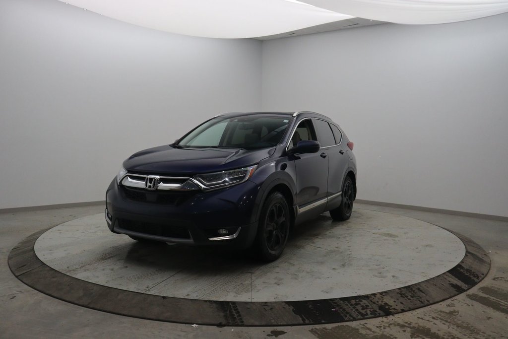 2017 Honda CR-V Touring in Jonquière, Quebec - 1 - w1024h768px