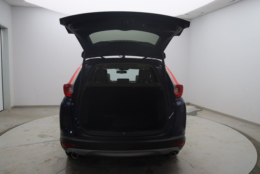 2017 Honda CR-V Touring in Jonquière, Quebec - 17 - w1024h768px