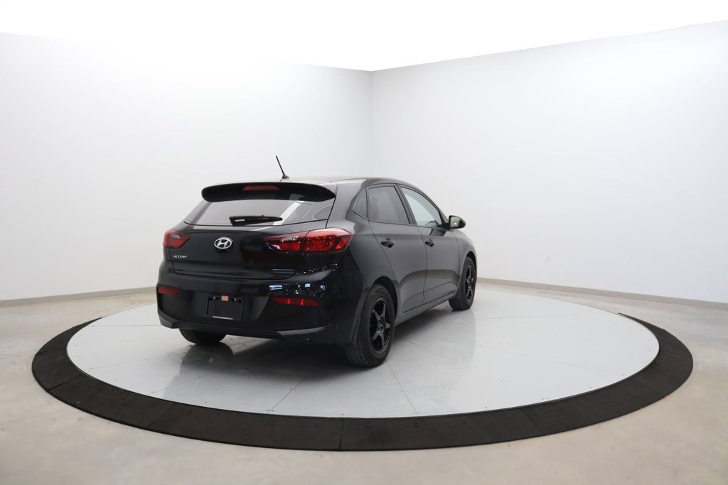 Hyundai Accent  2020 à Sept-Îles, Québec - 4 - w1024h768px