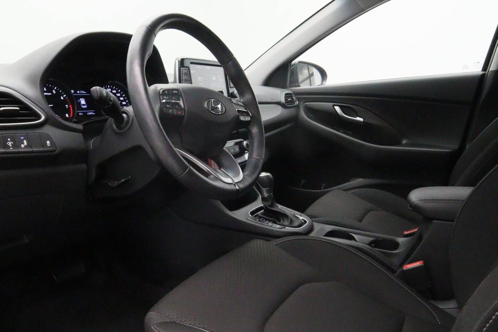 2019 Hyundai Elantra GT in Sept-Îles, Quebec - 6 - w1024h768px