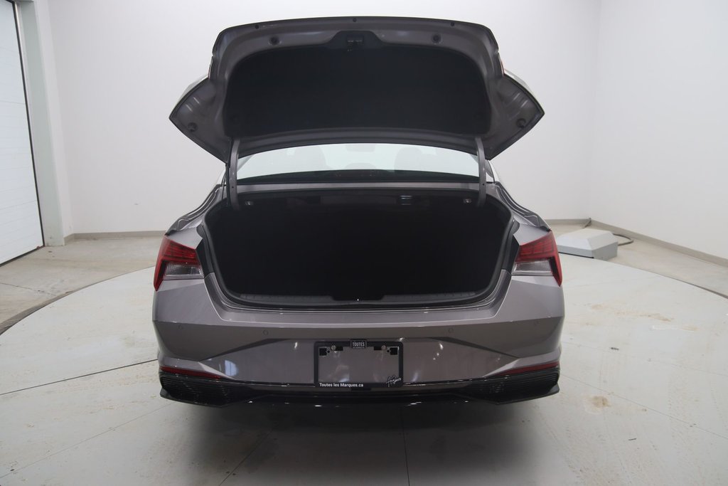 Hyundai Elantra Hybrid Luxury 2023 à Chicoutimi, Québec - 18 - w1024h768px