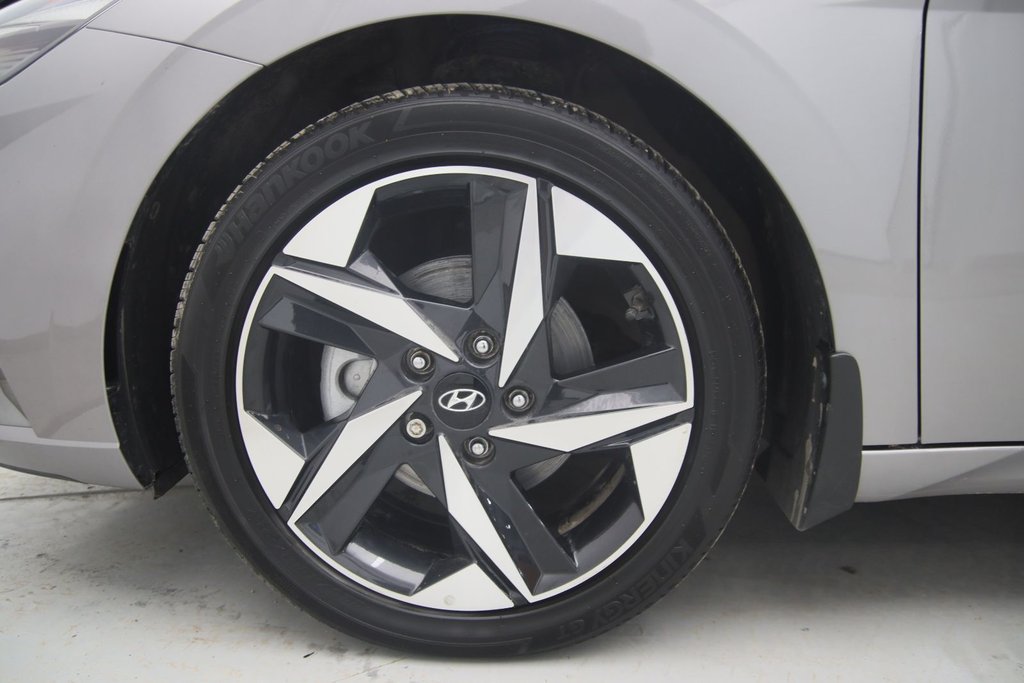 Hyundai Elantra Hybrid Luxury 2023 à Chicoutimi, Québec - 19 - w1024h768px