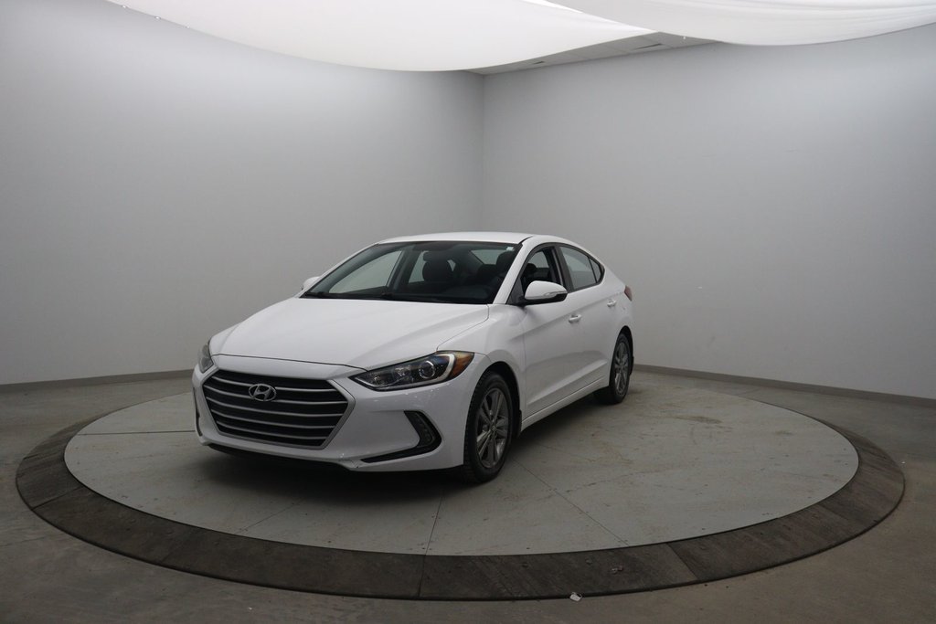 2018 Hyundai Elantra in Sept-Îles, Quebec - 1 - w1024h768px