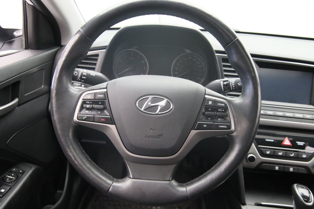 2018 Hyundai Elantra in Jonquière, Quebec - 12 - w1024h768px