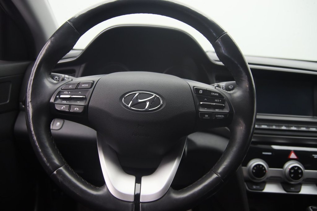 Hyundai Elantra  2019 à Sept-Îles, Québec - 11 - w1024h768px