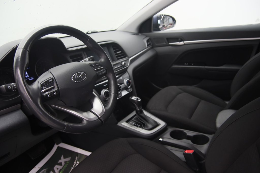 Hyundai Elantra  2019 à Sept-Îles, Québec - 6 - w1024h768px