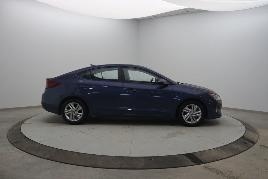 Hyundai Elantra  2019 à Sept-Îles, Québec - 3 - w1024h768px