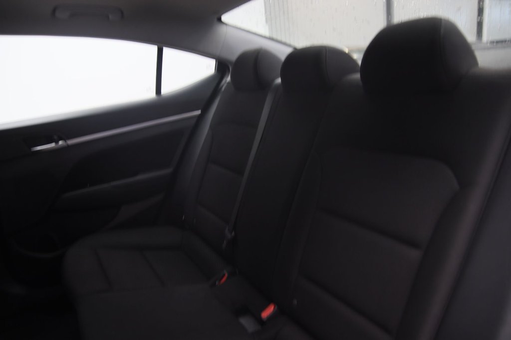 Hyundai Elantra  2019 à Sept-Îles, Québec - 9 - w1024h768px