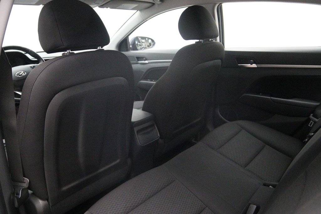 2020 Hyundai Elantra in Jonquière, Quebec - 8 - w1024h768px