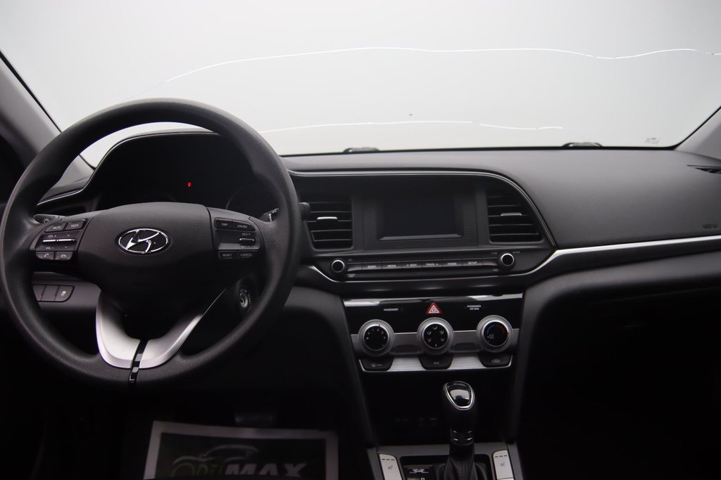 2020 Hyundai Elantra in Sept-Îles, Quebec - 10 - w1024h768px