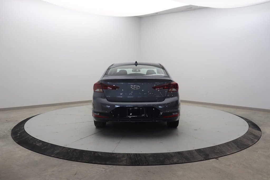 Hyundai Elantra  2020 à Jonquière, Québec - 5 - w1024h768px