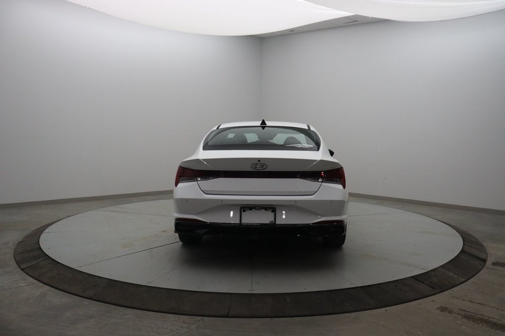 Hyundai Elantra  2022 à Baie-Comeau, Québec - 5 - w1024h768px