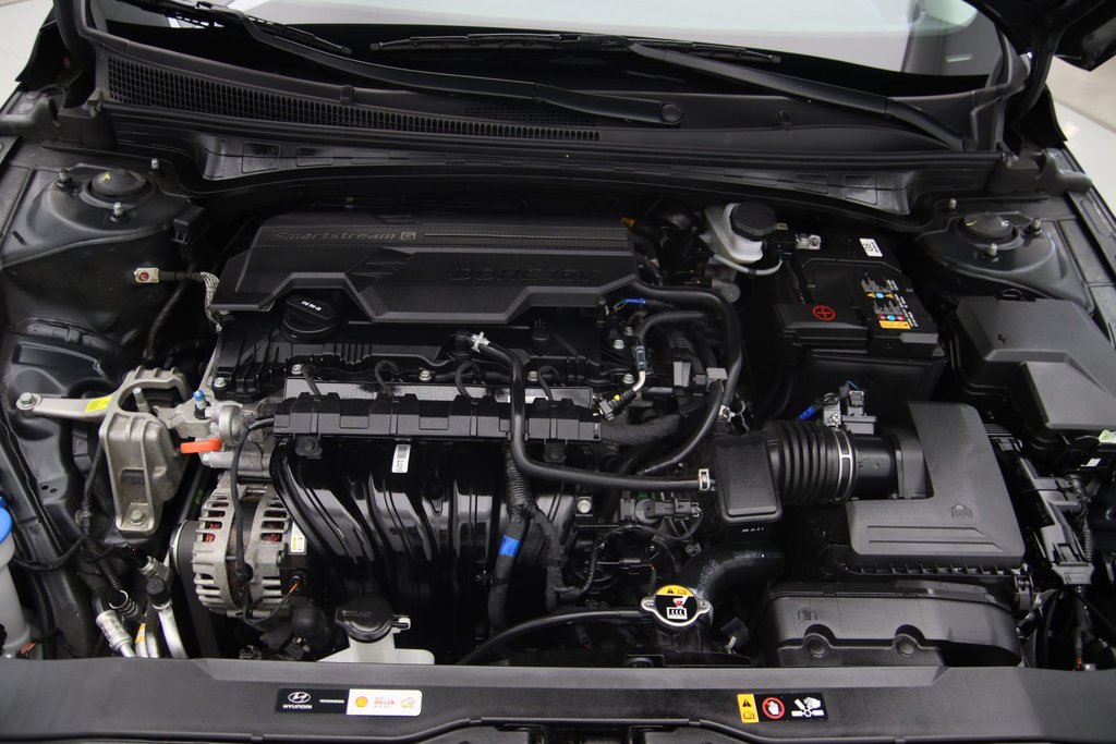 Hyundai Elantra Preferred 2024 à Jonquière, Québec - 16 - w1024h768px