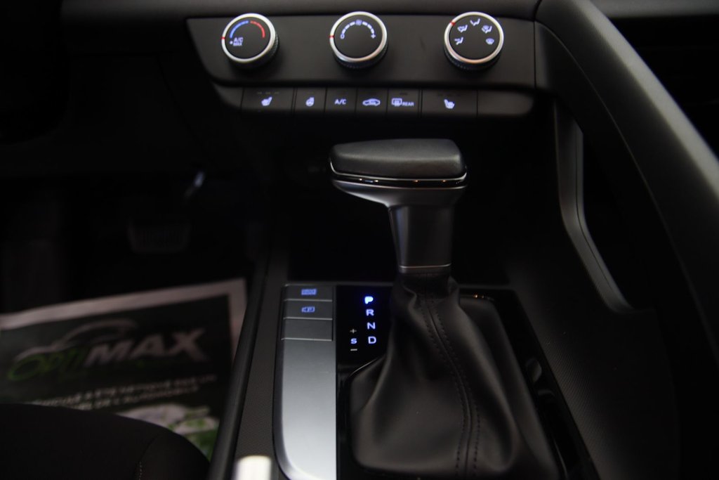 Hyundai Elantra Preferred 2024 à Jonquière, Québec - 13 - w1024h768px