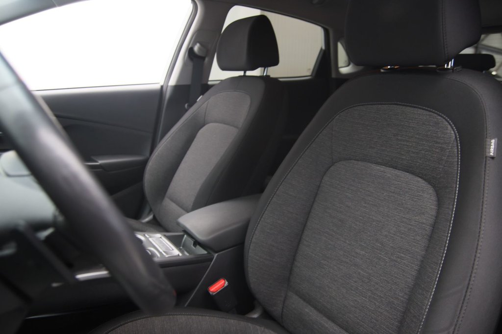 Hyundai Kona Electric  2021 à Jonquière, Québec - 7 - w1024h768px
