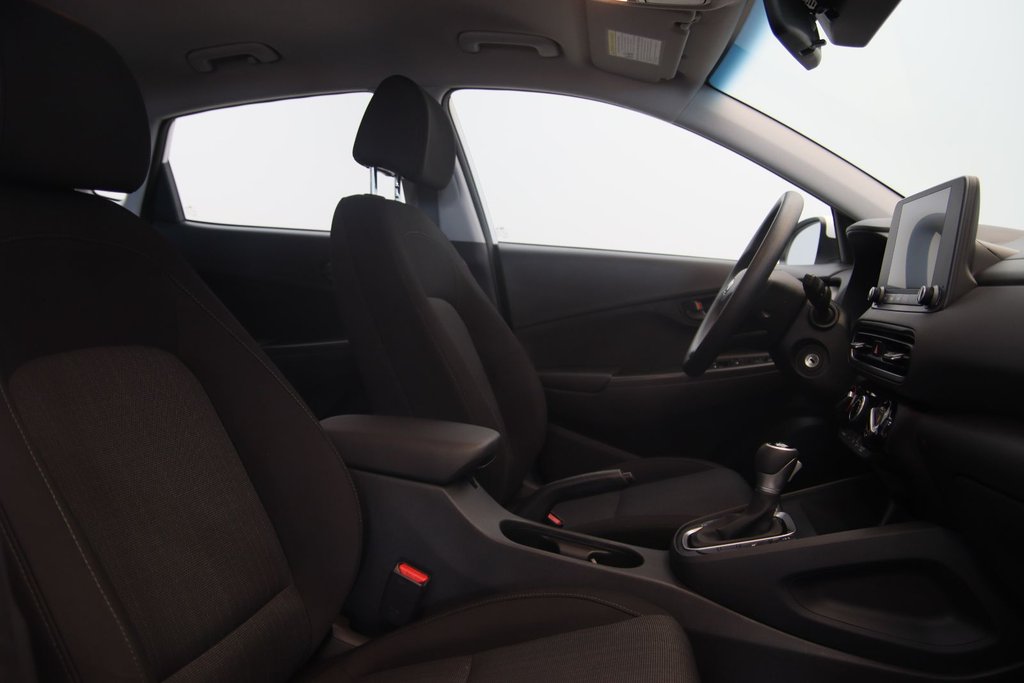 Hyundai Kona Essential 2023 à Jonquière, Québec - 15 - w1024h768px
