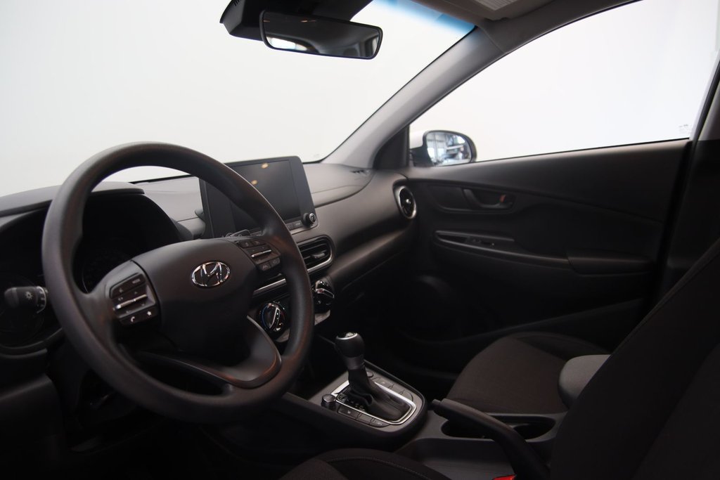 Hyundai Kona Essential 2023 à Jonquière, Québec - 6 - w1024h768px