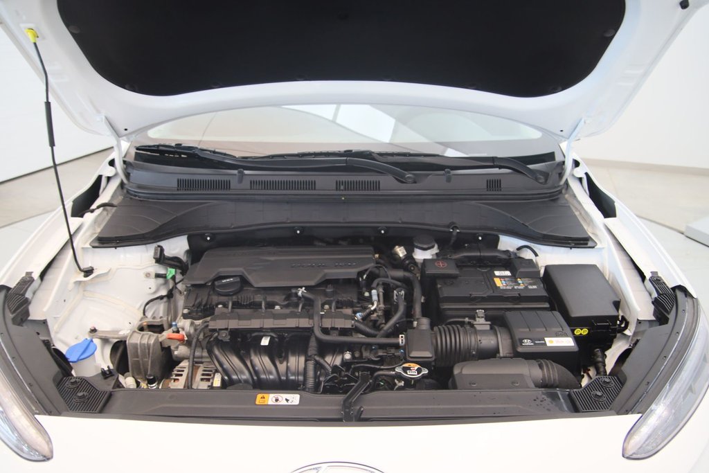 Hyundai Kona Essential 2023 à Jonquière, Québec - 16 - w1024h768px
