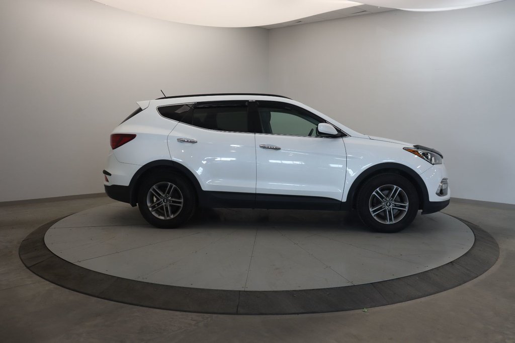 Hyundai Santa Fe Sport  2018 à Baie-Comeau, Québec - 3 - w1024h768px