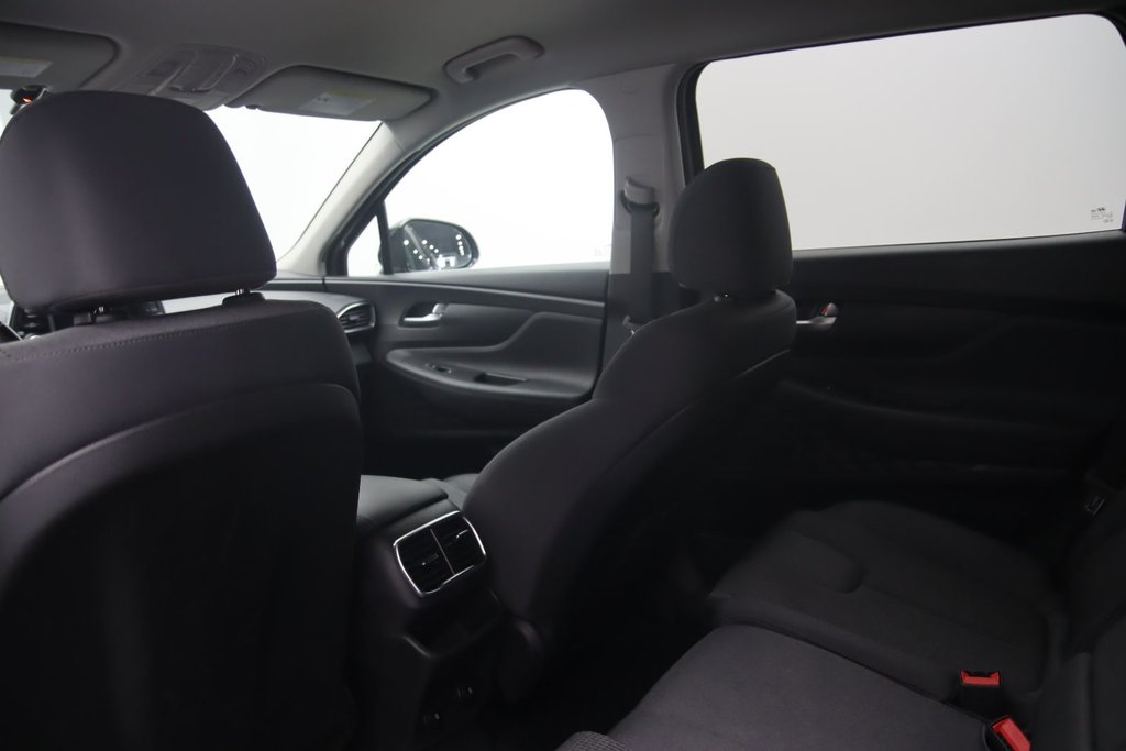 2019 Hyundai Santa Fe Essential in Jonquière, Quebec - 8 - w1024h768px