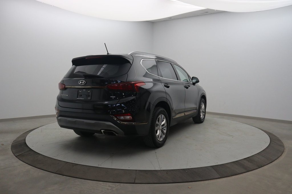 2019 Hyundai Santa Fe Essential in Jonquière, Quebec - 4 - w1024h768px