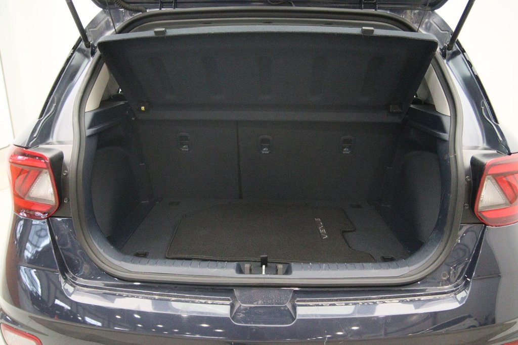 2021 Hyundai Venue in Jonquière, Quebec - 16 - w1024h768px