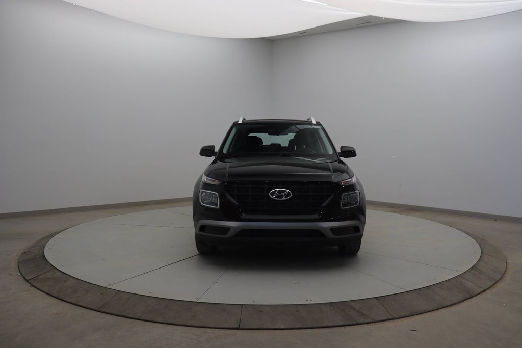 Hyundai Venue  2022 à Jonquière, Québec - 2 - w1024h768px