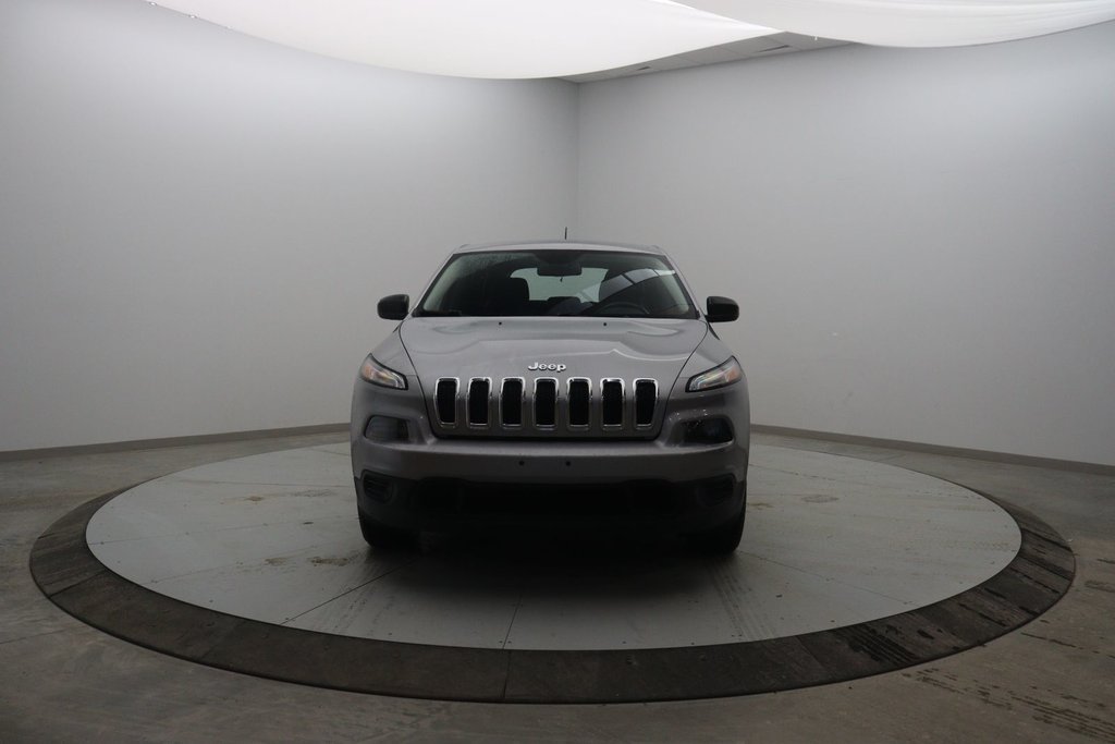 2015 Jeep Cherokee in Sept-Îles, Quebec - 2 - w1024h768px