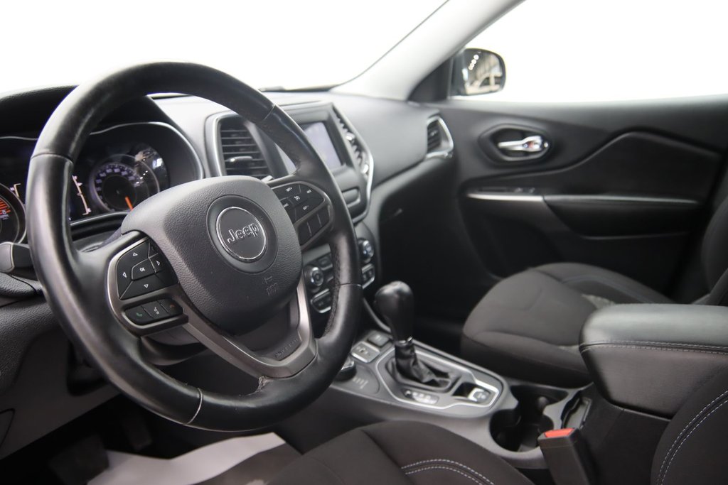 2019 Jeep Cherokee in Jonquière, Quebec - 6 - w1024h768px