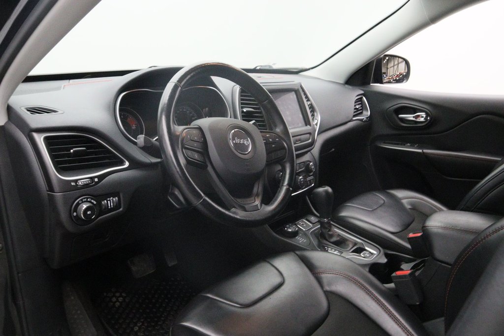 Jeep Cherokee  2020 à Jonquière, Québec - 6 - w1024h768px