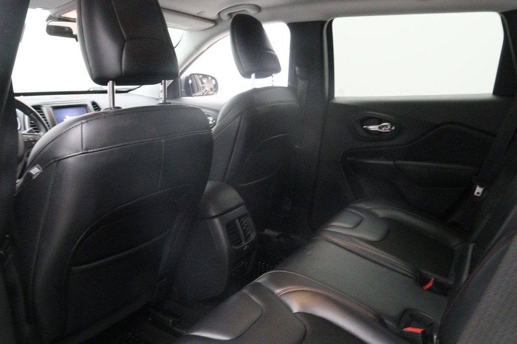 Jeep Cherokee  2020 à Jonquière, Québec - 8 - w1024h768px