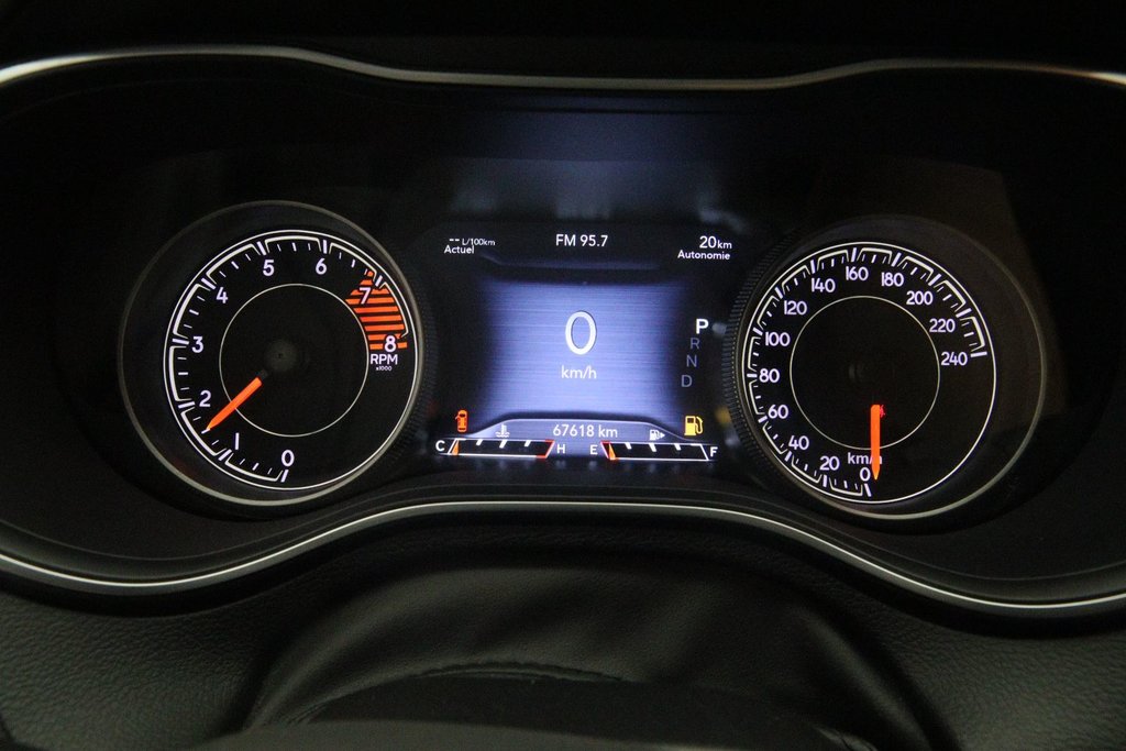 Jeep Cherokee  2020 à Jonquière, Québec - 12 - w1024h768px