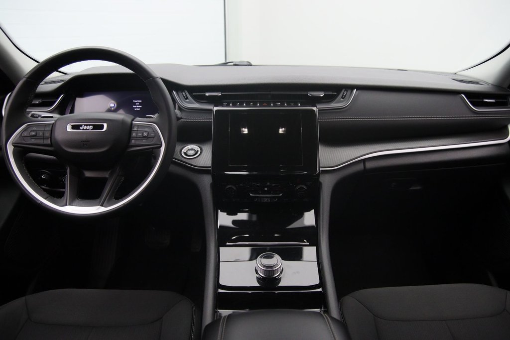 2023 Jeep Grand Cherokee L in Sept-Îles, Quebec - 12 - w1024h768px