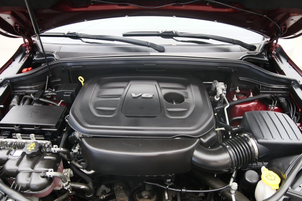 2017 Jeep Grand Cherokee in Jonquière, Quebec - 16 - w1024h768px