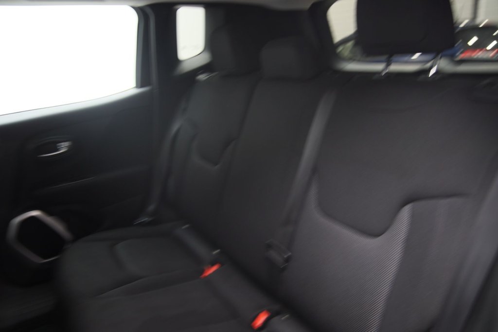 Jeep Renegade  2018 à Jonquière, Québec - 9 - w1024h768px