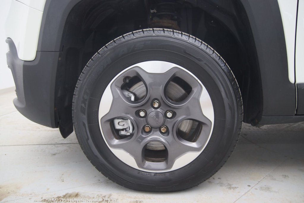 Jeep Renegade  2018 à Jonquière, Québec - 18 - w1024h768px