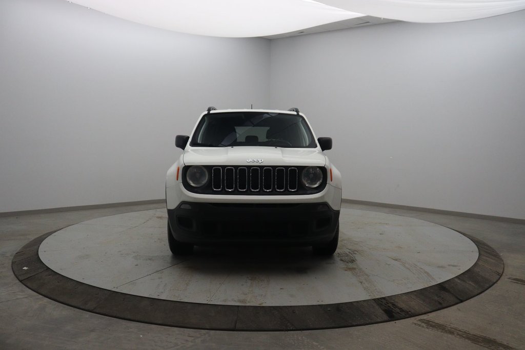 Jeep Renegade  2018 à Jonquière, Québec - 2 - w1024h768px