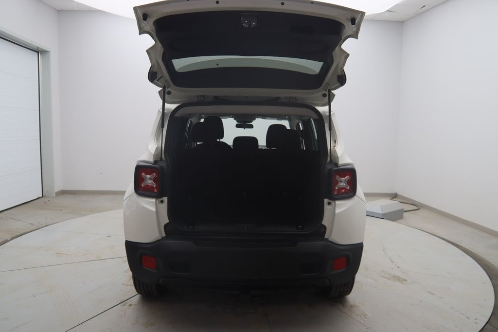 Jeep Renegade  2018 à Jonquière, Québec - 17 - w1024h768px