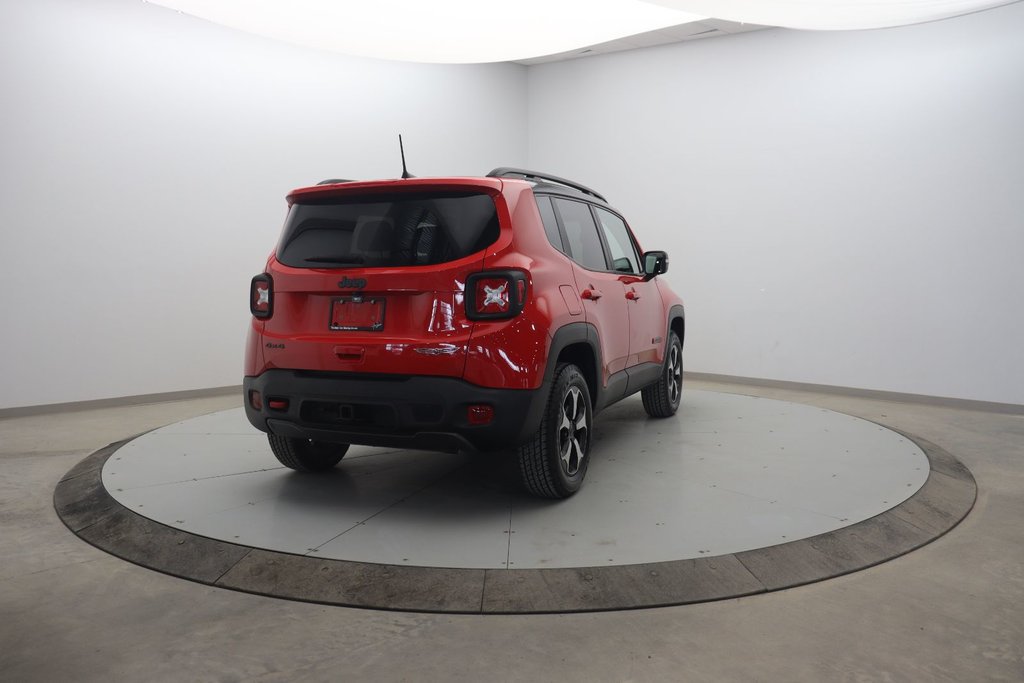 2019 Jeep Renegade Trailhawk in Chicoutimi, Quebec - 4 - w1024h768px