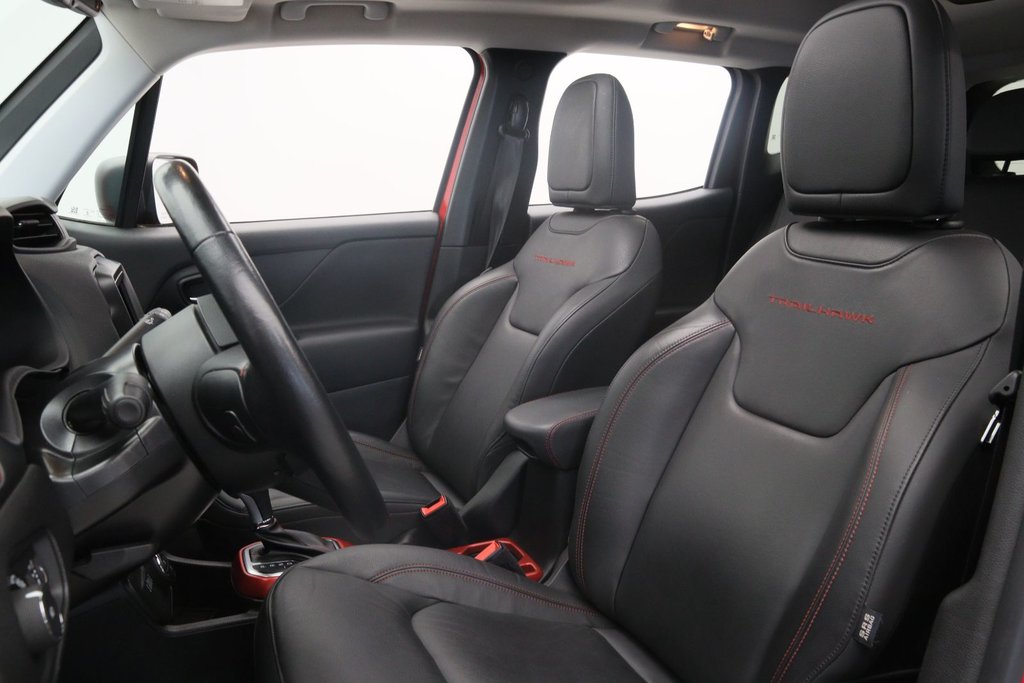 2019 Jeep Renegade Trailhawk in Chicoutimi, Quebec - 6 - w1024h768px