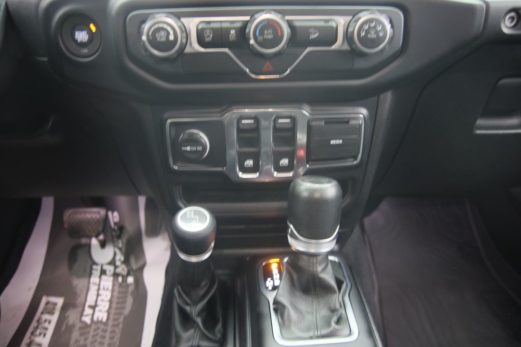 Jeep Wrangler Sport S 2020 à Jonquière, Québec - 11 - w1024h768px