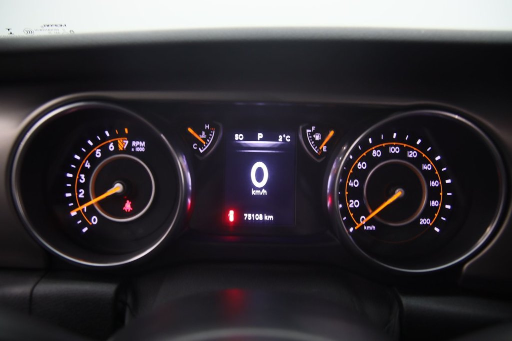 Jeep Wrangler Sport S 2020 à Jonquière, Québec - 10 - w1024h768px