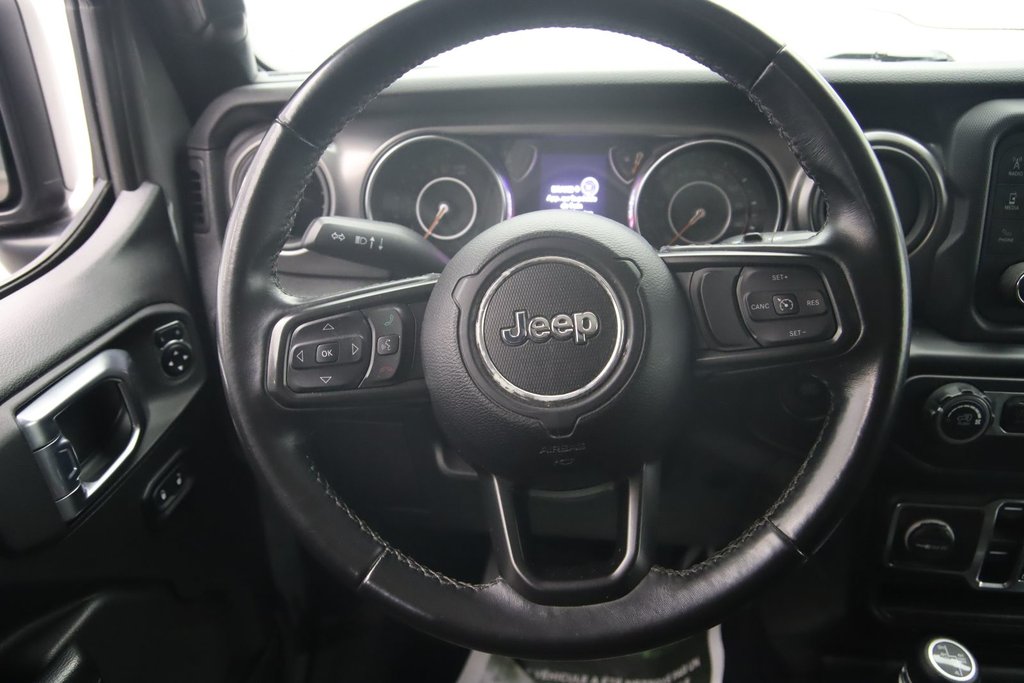 2021 Jeep Wrangler in Baie-Comeau, Quebec - 11 - w1024h768px