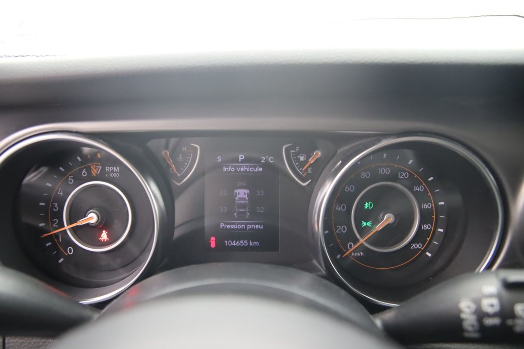 2021 Jeep Wrangler in Baie-Comeau, Quebec - 12 - w1024h768px