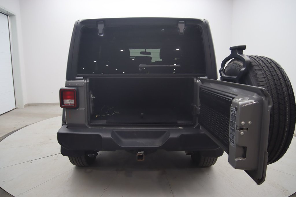 2021 Jeep Wrangler in Baie-Comeau, Quebec - 16 - w1024h768px