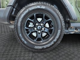 2021 Jeep Wrangler in Baie-Comeau, Quebec - 12 - w1024h768px