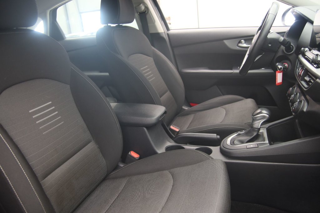 2019 Kia Forte in Baie-Comeau, Quebec - 15 - w1024h768px