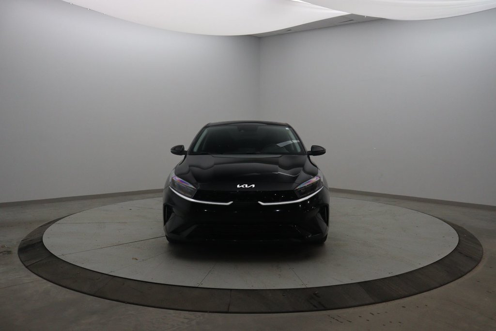 2023 Kia Forte in Chicoutimi, Quebec - 2 - w1024h768px