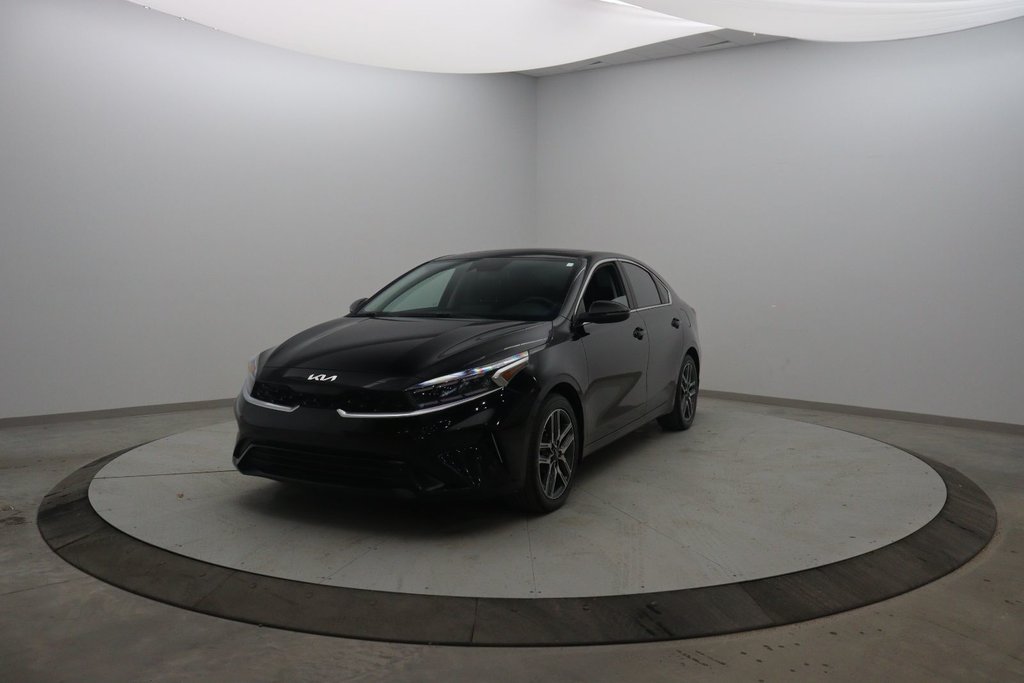 2023 Kia Forte in Chicoutimi, Quebec - 1 - w1024h768px
